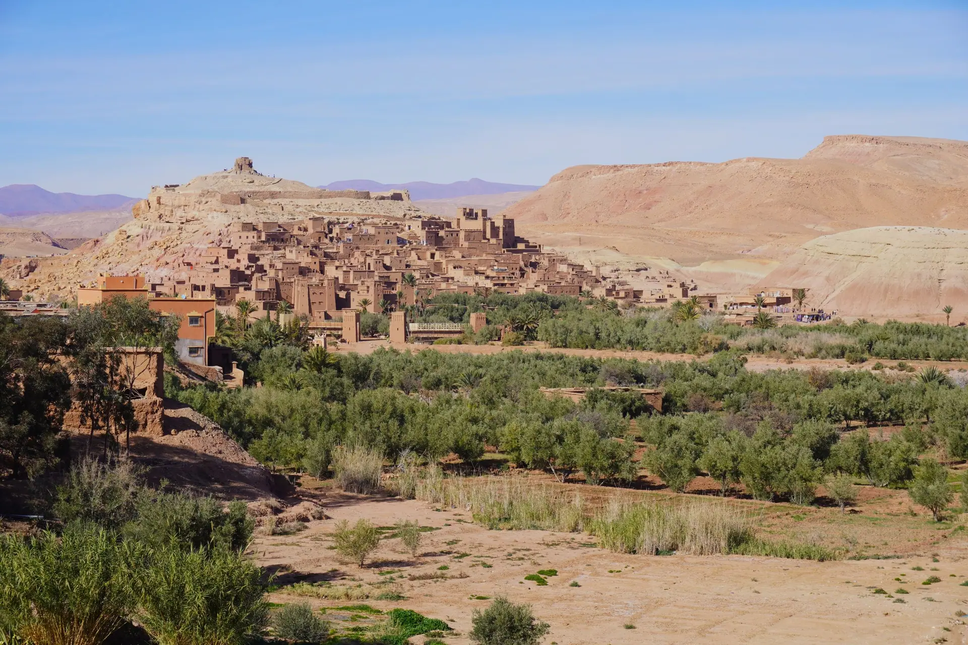 Explore the stunning ancient architecture of Aït-Ben-Haddou, a UNESCO World Heritage Site in Morocco.
